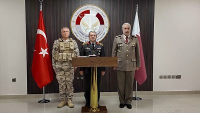Genelkurmay Başkanı Orgeneral Selçuk Bayraktaroğlu, Katar ziyareti kapsamında çeşitli komutanlıkları