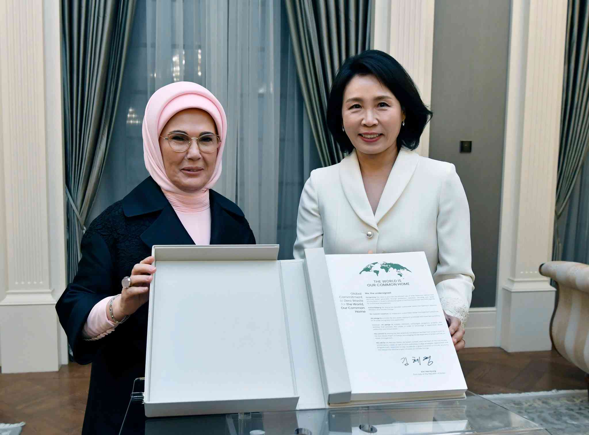 Güney Kore First Lady’si Kim Hea Kyung, Emine Erdoğan’ın Himayesindeki
