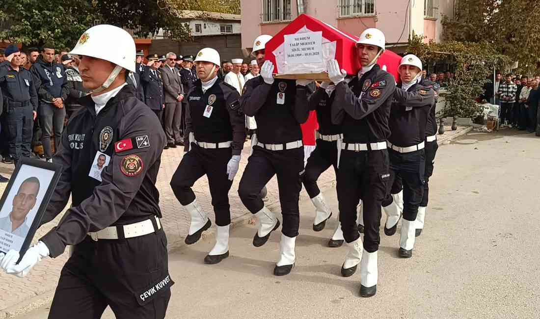 Besni İlçe Emniyet Müdürlüğü’nde görev yapan polis memuru Talip Mermer