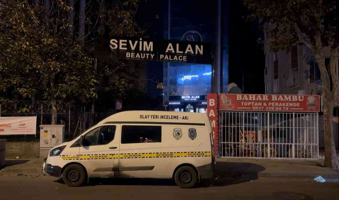 &nbsp; Motosikletli Saldırganlar Güzellik Merkezine Rastgele Ateş Etti İstanbul’un Ataşehir