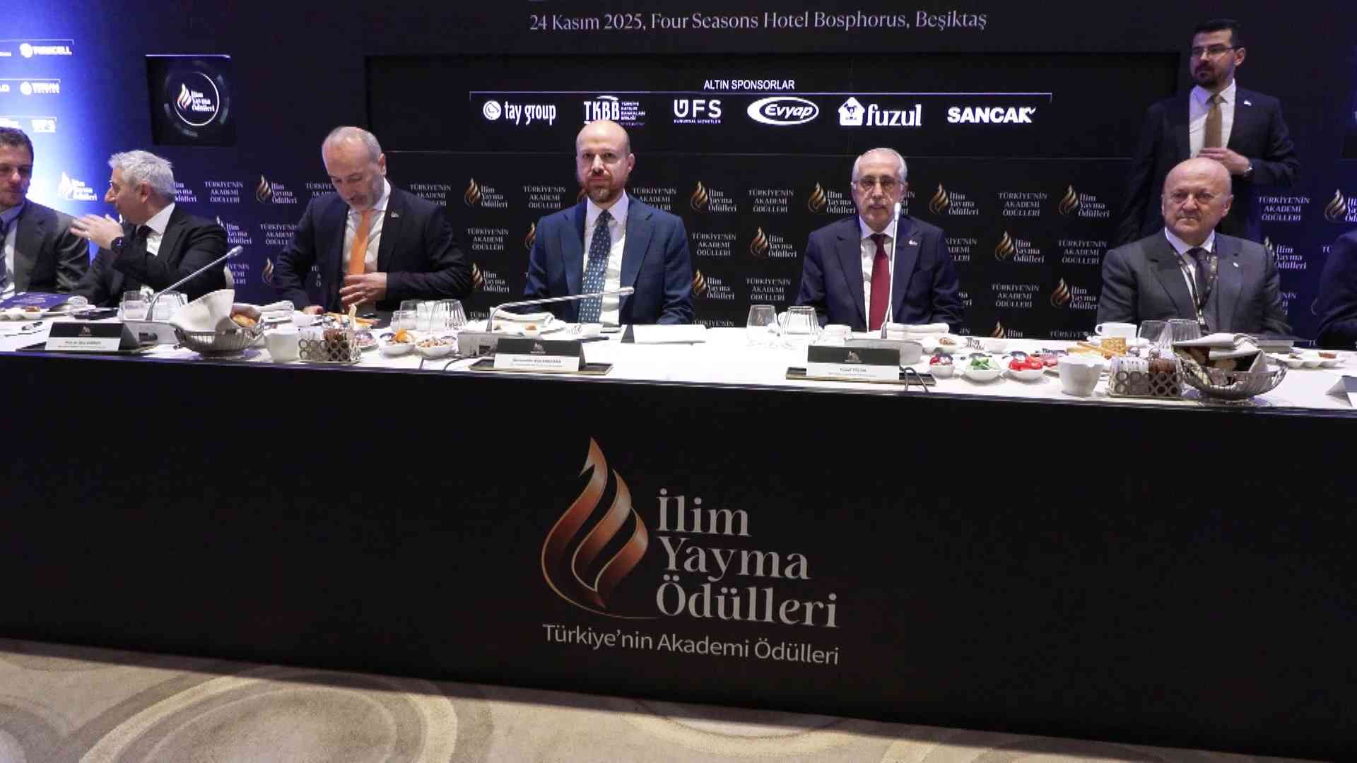 İlim Yayma Ödülleri’nde 5 Milyon Liralık Büyük Ödül İlim Yayma