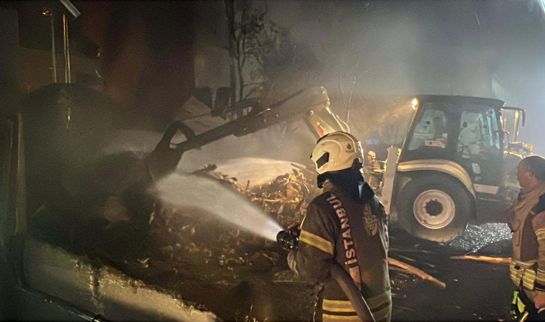   Alevler Kısa Sürede Tüm Tesisi Sardı, Can Kaybı Yaşanmadı