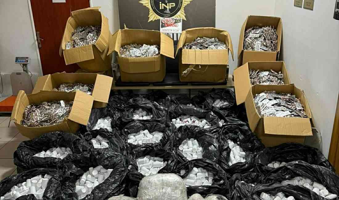 &nbsp; İzmir’in Buca ilçesinde düzenlenen uyuşturucu operasyonunda, 550 bin 32