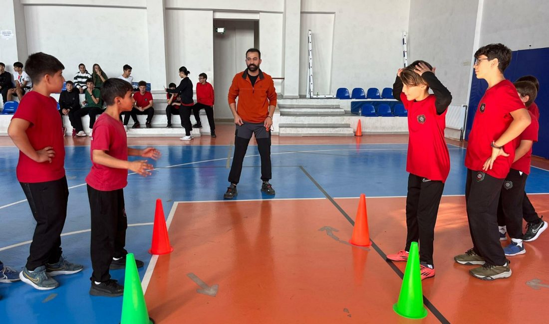 İzmir’de eğitim hayatına bu yıl başlayan Mustafa Kaya Spor Ortaokulu,