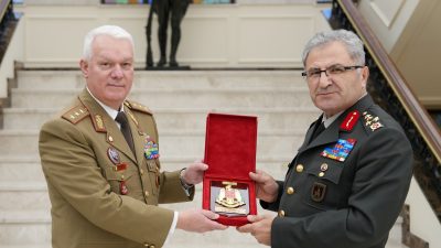 Kara Kuvvetleri Komutanı Orgeneral Metin Tokel, Romanya Kara Kuvvetleri Komutanı