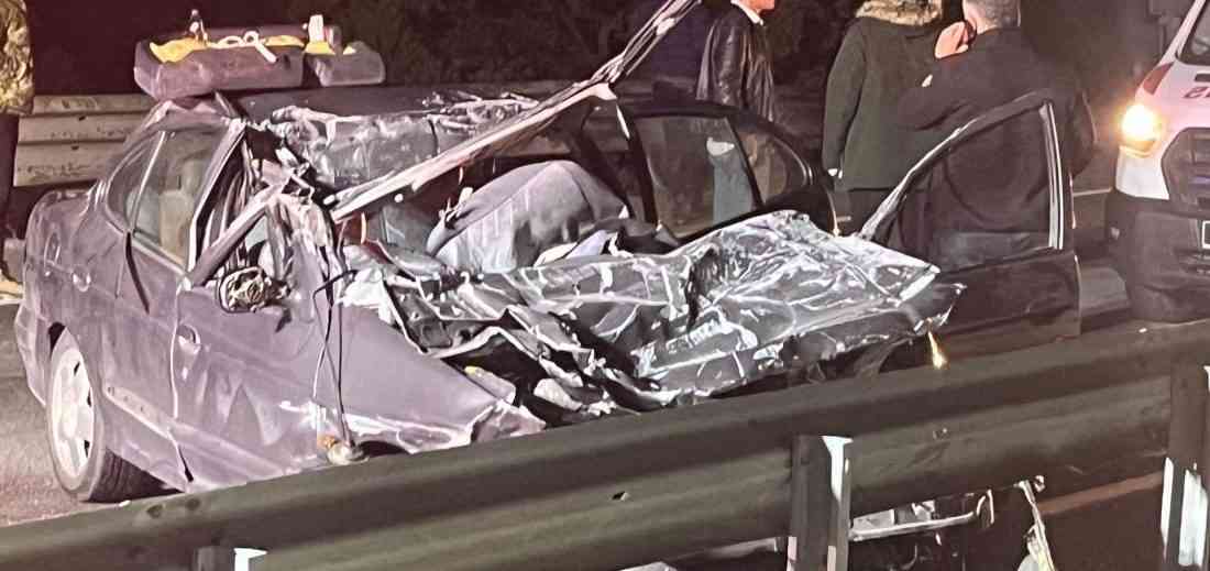 Kütahya’nın Tavşanlı ilçesinde bir otomobilin TIR’a arkadan çarpması sonucu meydana
