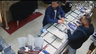 Iğdır’da üç farklı kuyumcuya sahte altın satarak dolandırıcılık yaptıkları belirlenen