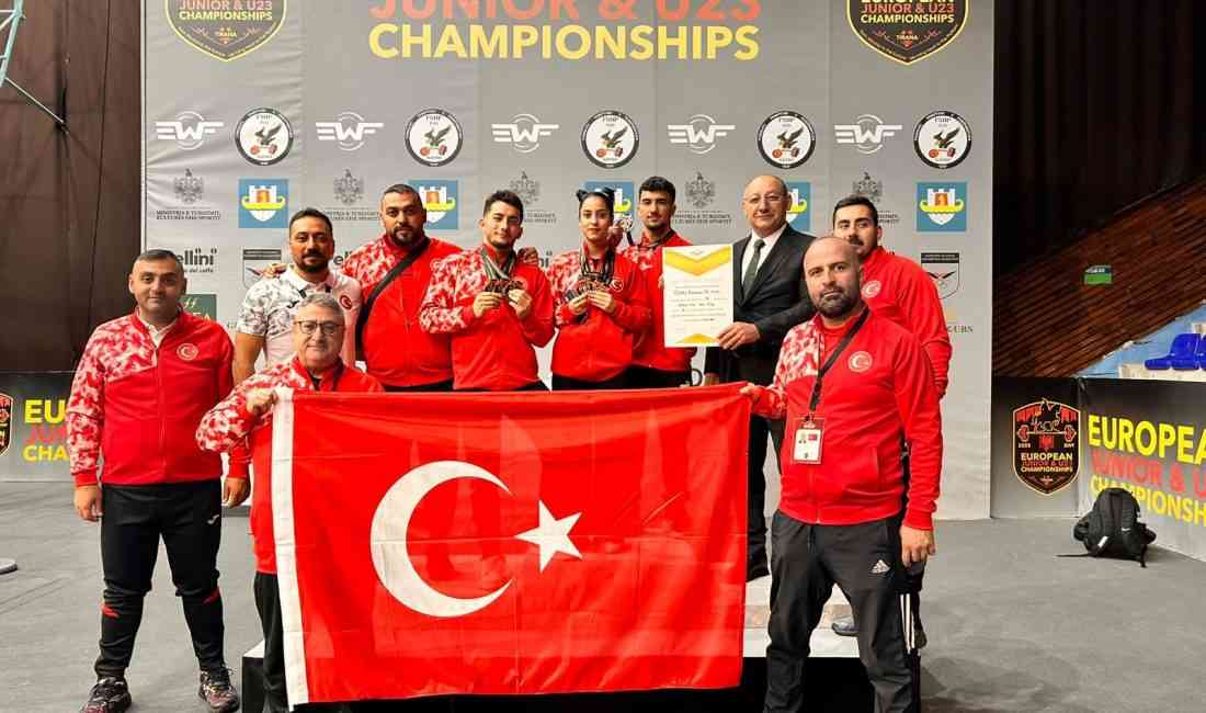 Arnavutluk’un Durres kentinde düzenlenen Gençler ve U23 Avrupa Halter Şampiyonası’nda