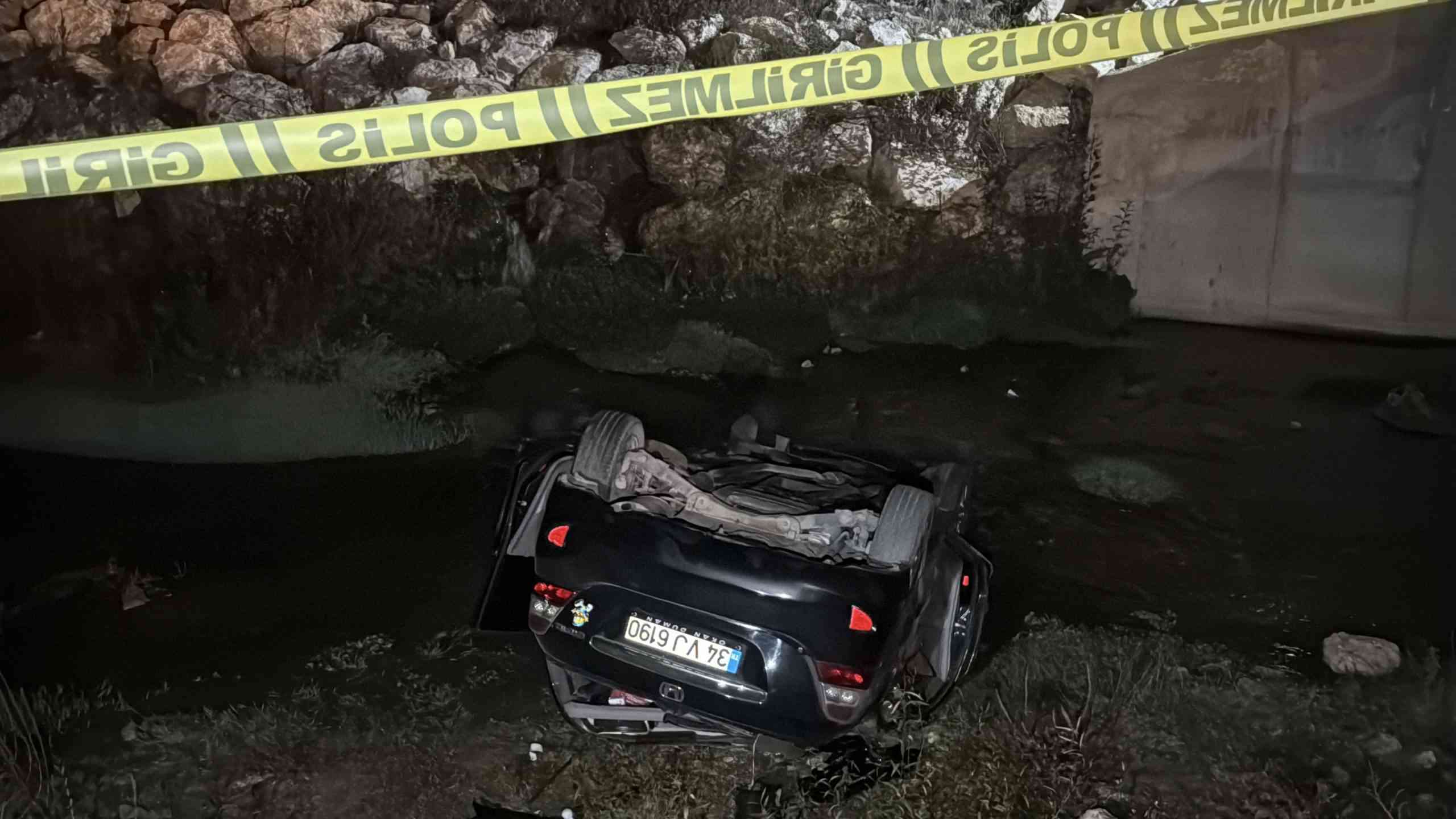 &nbsp; Köprüden Düşen Otomobilde Can Kaybı ve Yaralı Karabük’ün Eskipazar