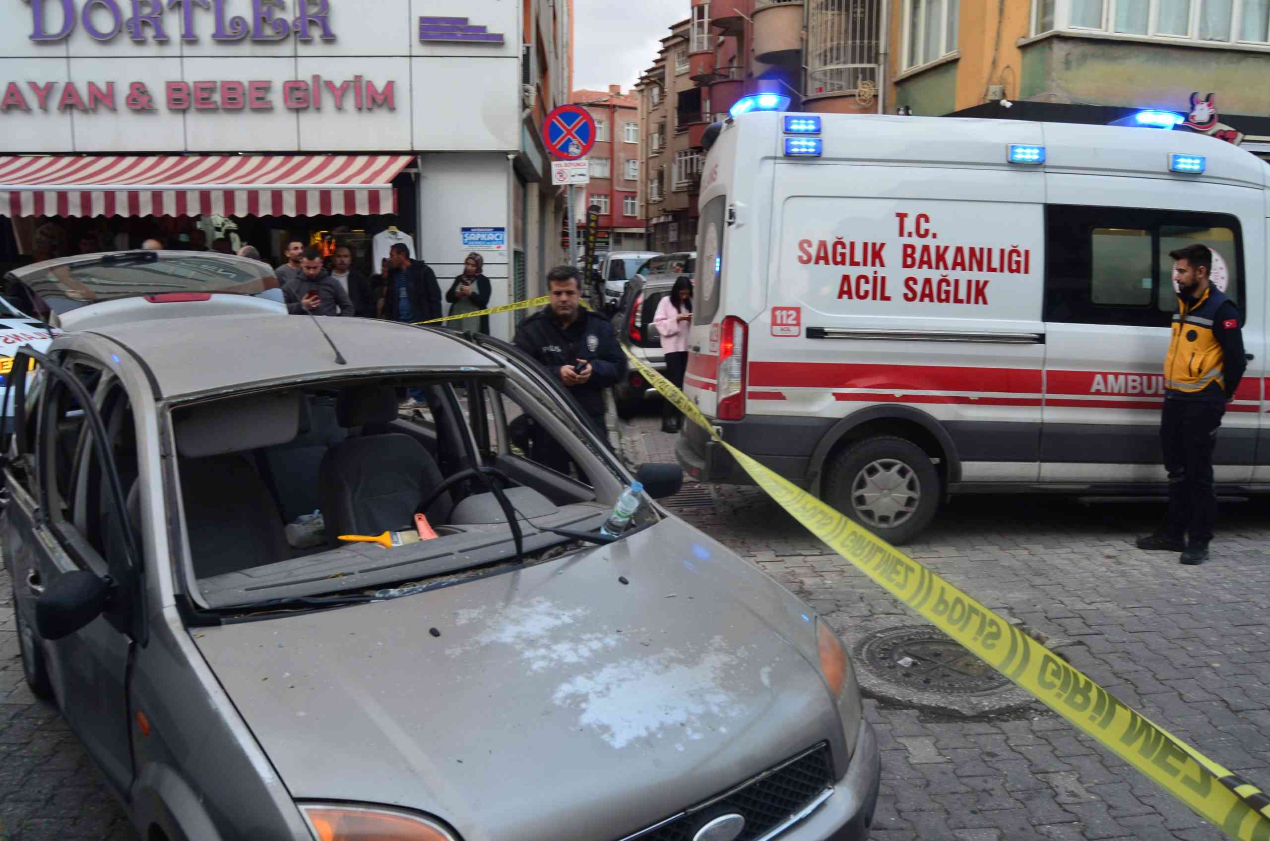 &nbsp; Kontak Çevrilince Patlama Meydana Geldi, O Anlar Kameraya Yansıdı