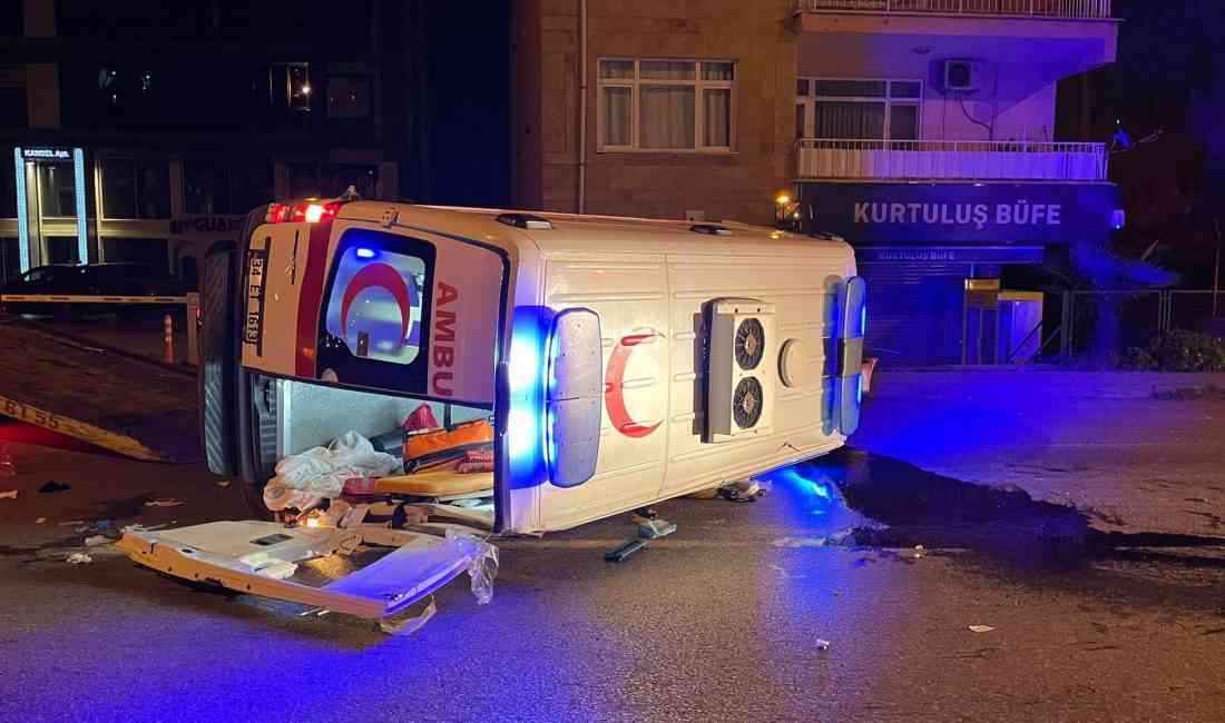 Samsun’un Atakum ilçesinde hasta taşıyan ambulansın otomobille çarpışması sonucu meydana