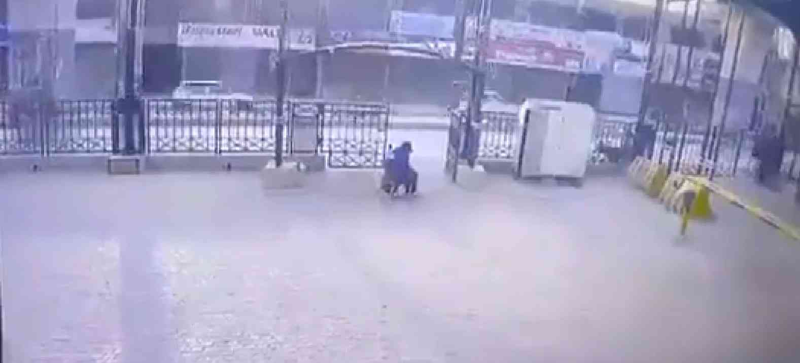 Teröristler Etkisiz Hale Getirildi Pakistan basını, Hayber Pahtunhva eyaletinin Peşaver