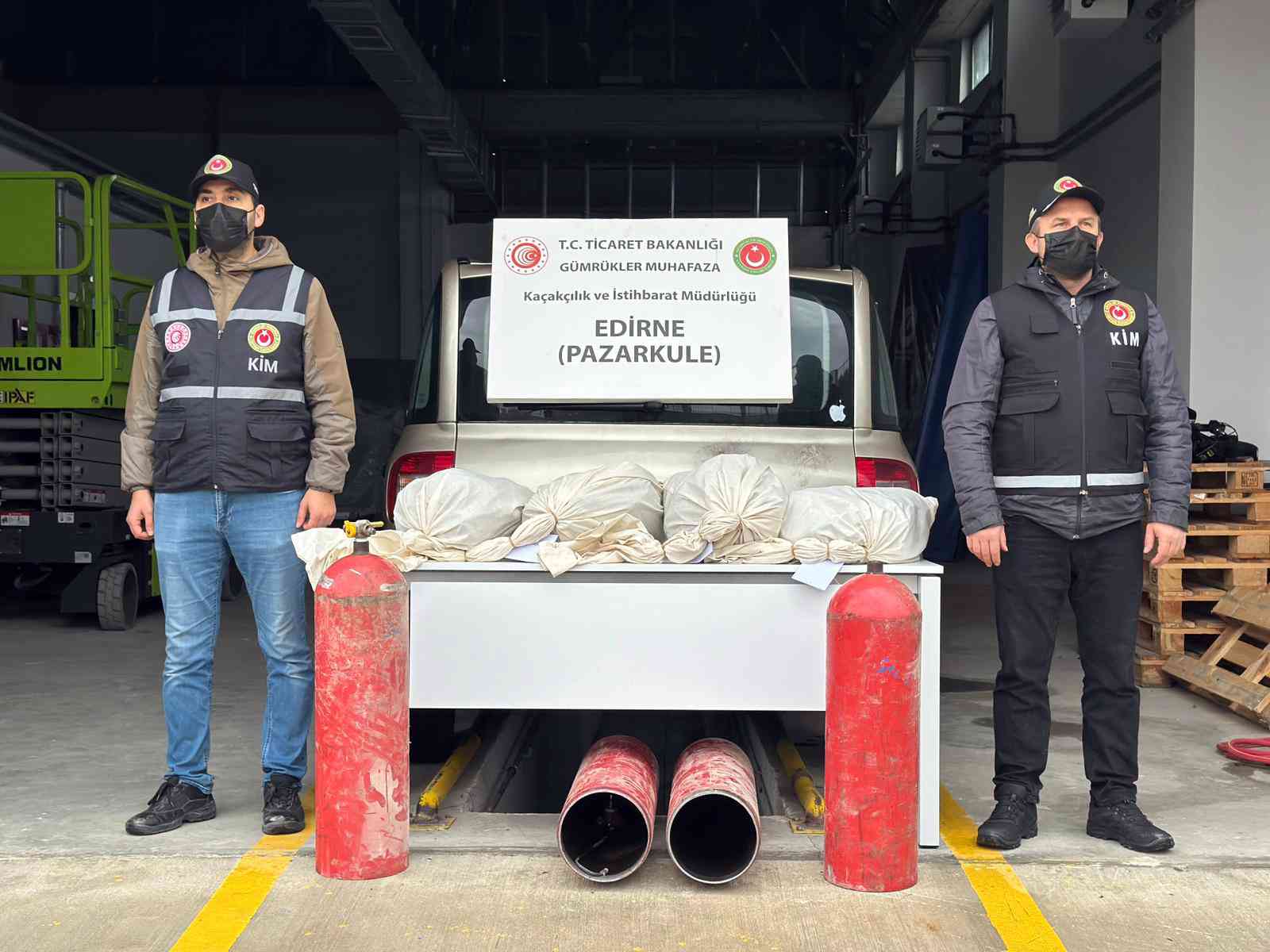 &nbsp; LPG Tanklarında Esrar Bulundu Edirne’nin Pazarkule Sınır Kapısı’ndan Türkiye’ye