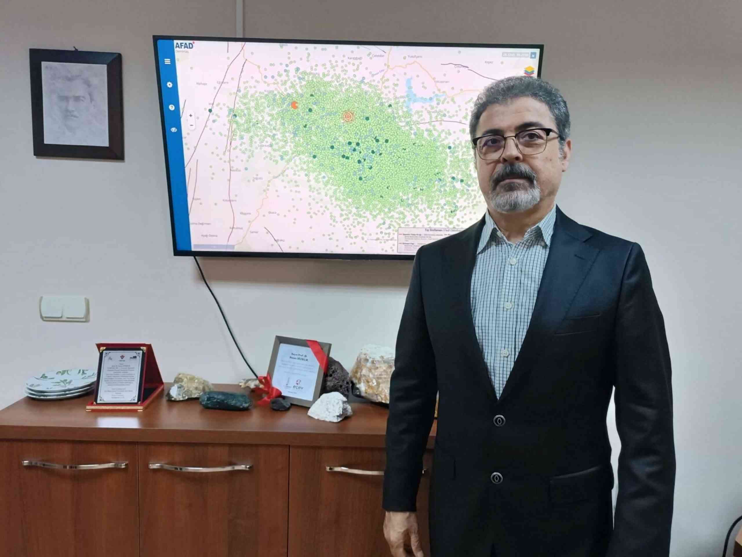 &nbsp; Balıkesir’in Sındırgı ilçesinde meydana gelen deprem fırtınasıyla ilgili olarak,