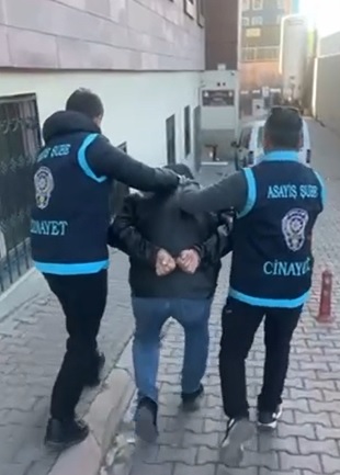   Kayseri’de, sanık olarak yargılandığı davanın duruşmasına katılmayan Mustafa K.