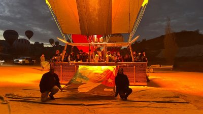 Atatürk’ün Ebediyete İrtihali Anısına Özel GösteriTürkiye’nin önemli turizm merkezlerinden Kapadokya,