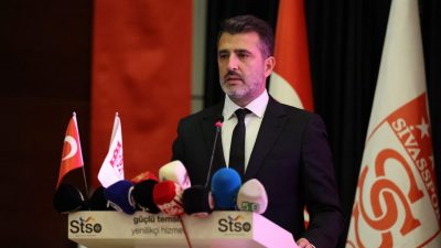 Sivasspor Kulübü Başkanı Gökhan Karagöl, başkanlık görevinden istifa ettiğini açıkladı.