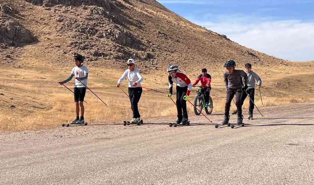 &nbsp; Hakkari’nin Yüksekova ilçesinde faaliyet gösteren Yüksekova Tekerlekli Kayak Takımı,