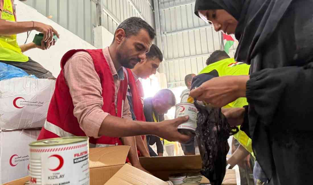 &nbsp; Yardımlar Sınır Kısıtlamalarına Rağmen Gazze’ye Ulaştı Türk Kızılay’ın son