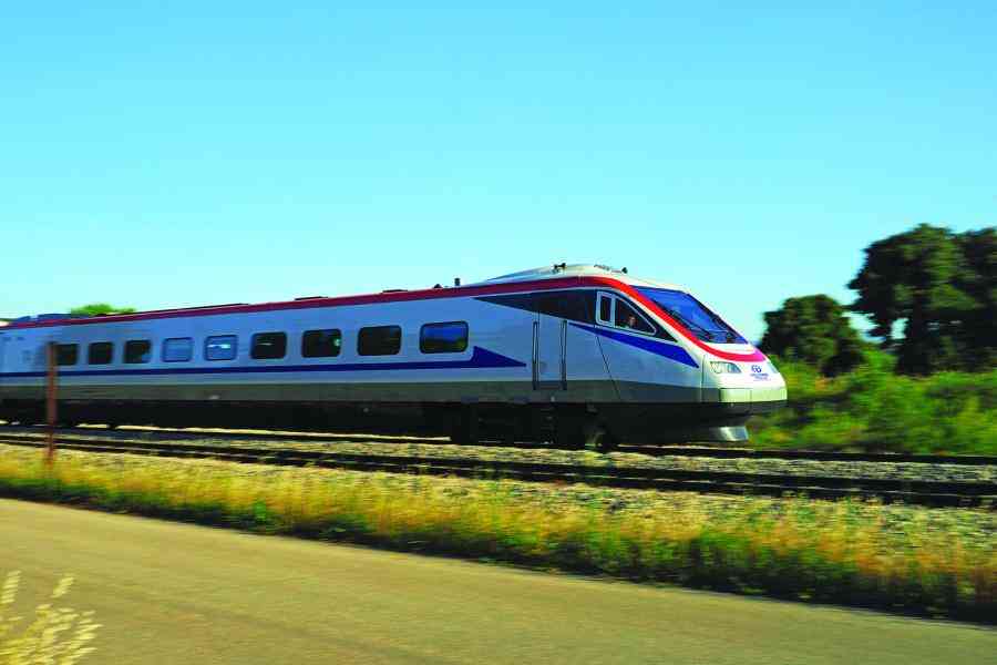 &nbsp; Yunanistan’da demir yolu çalışanları, sendikaların çağrısıyla 24 saatlik greve