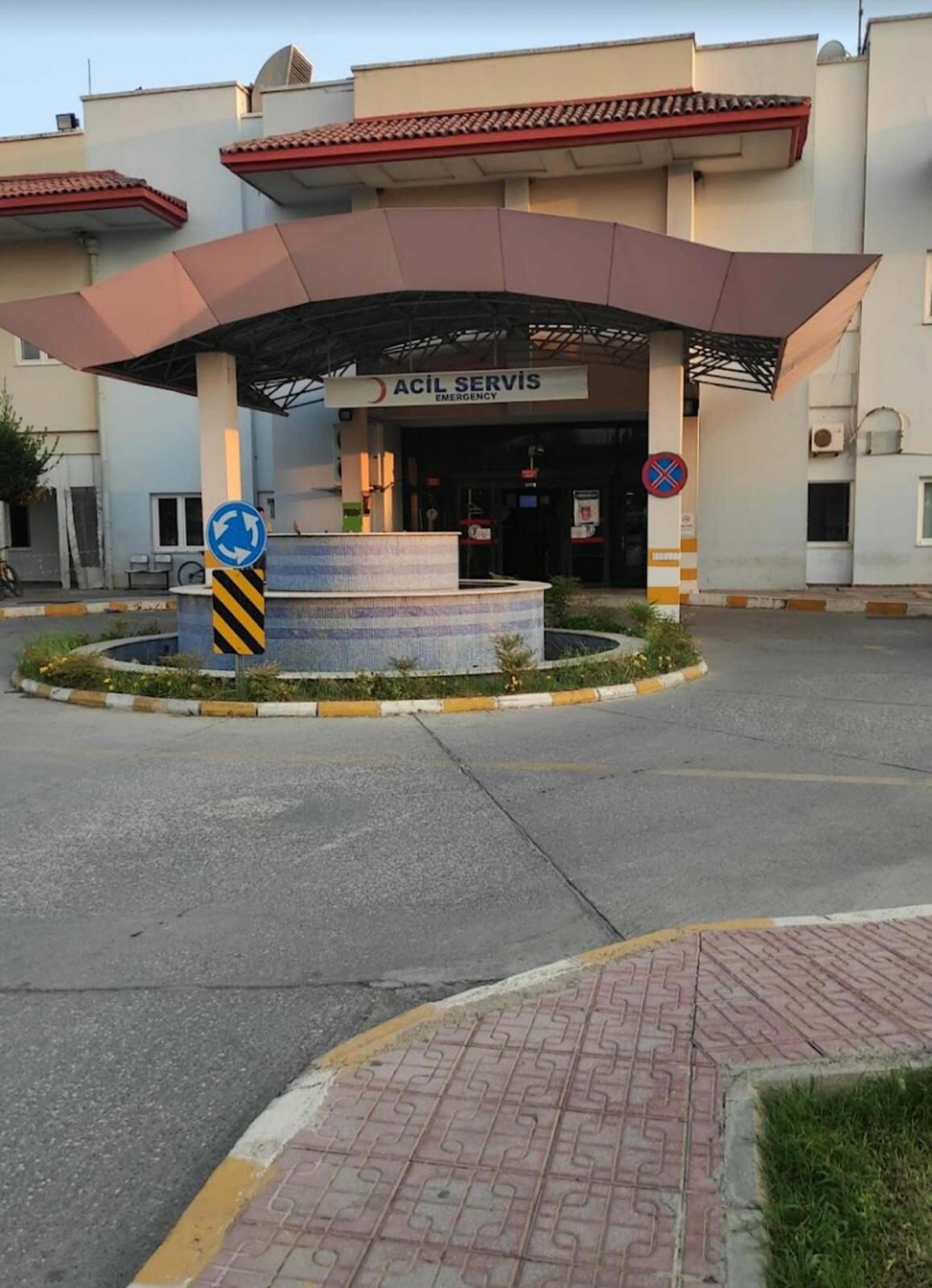   Zehirlenme Şüphesiyle Hastaneye Kaldırılan Kardeşlerden Biri Öldü, İki Kardeşin