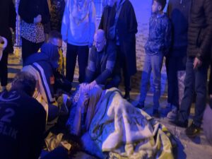 &nbsp; 3’üncü Kattan Düşen Mehmet Pektaş Hastaneye Kaldırıldı AVCILAR’da 3’üncü