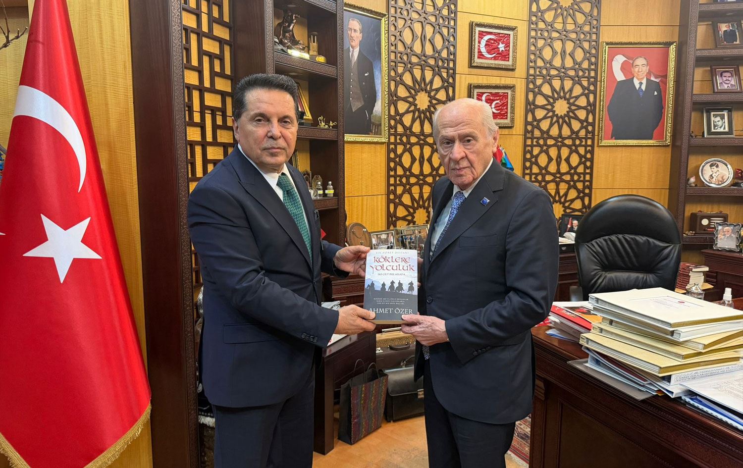 &nbsp; Bahçeli’ye Ziyaret, Özgür Özel’in Selamları İletildi Eski Esenyurt Belediye