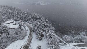 &nbsp; Abant’ta Kar Yağışı Sonrası Kartpostallık Manzara Oluştu Bolu’nun doğal