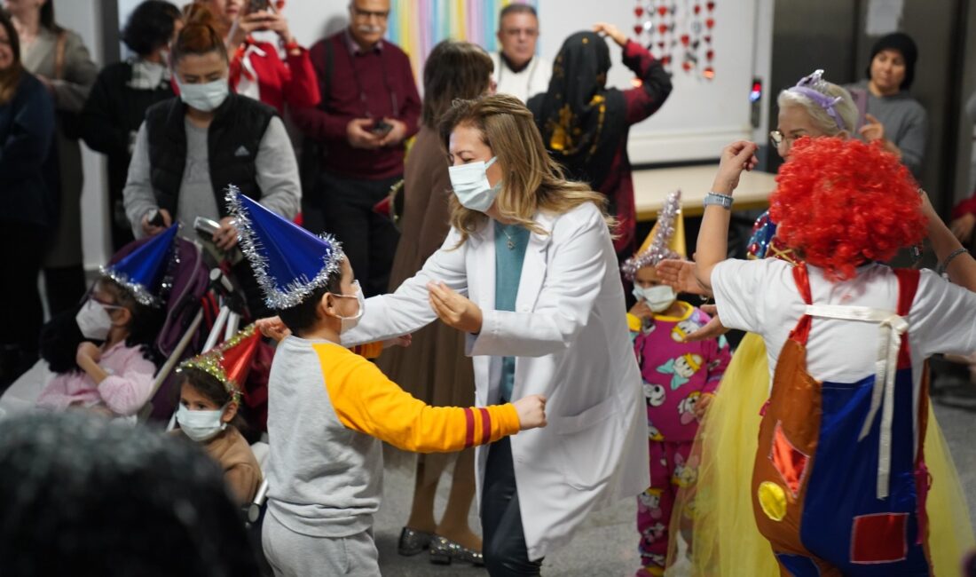 Çukurova Üniversitesi Onkoloji ve Hematoloji Hastanesi’nde Tedavi Gören Minikler Moral