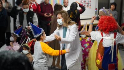 Çukurova Üniversitesi Onkoloji ve Hematoloji Hastanesi’nde Tedavi Gören Minikler Moral