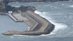 Bartın’ın Amasra İlçesinde Saatteki Hızı 50 Kilometreye Ulaşan Kuvvetli Rüzgar