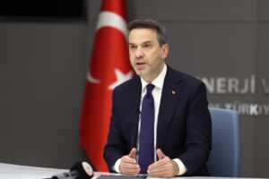 Bakan Bayraktar, Enerji Altyapısının Kesintisiz İşlemesi İçin TEİAŞ Ekiplerinin Sahadaki