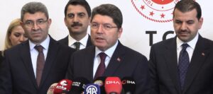 Adalet Bakanı Yılmaz Tunç, terör örgütünün feshi ve silah bırakma