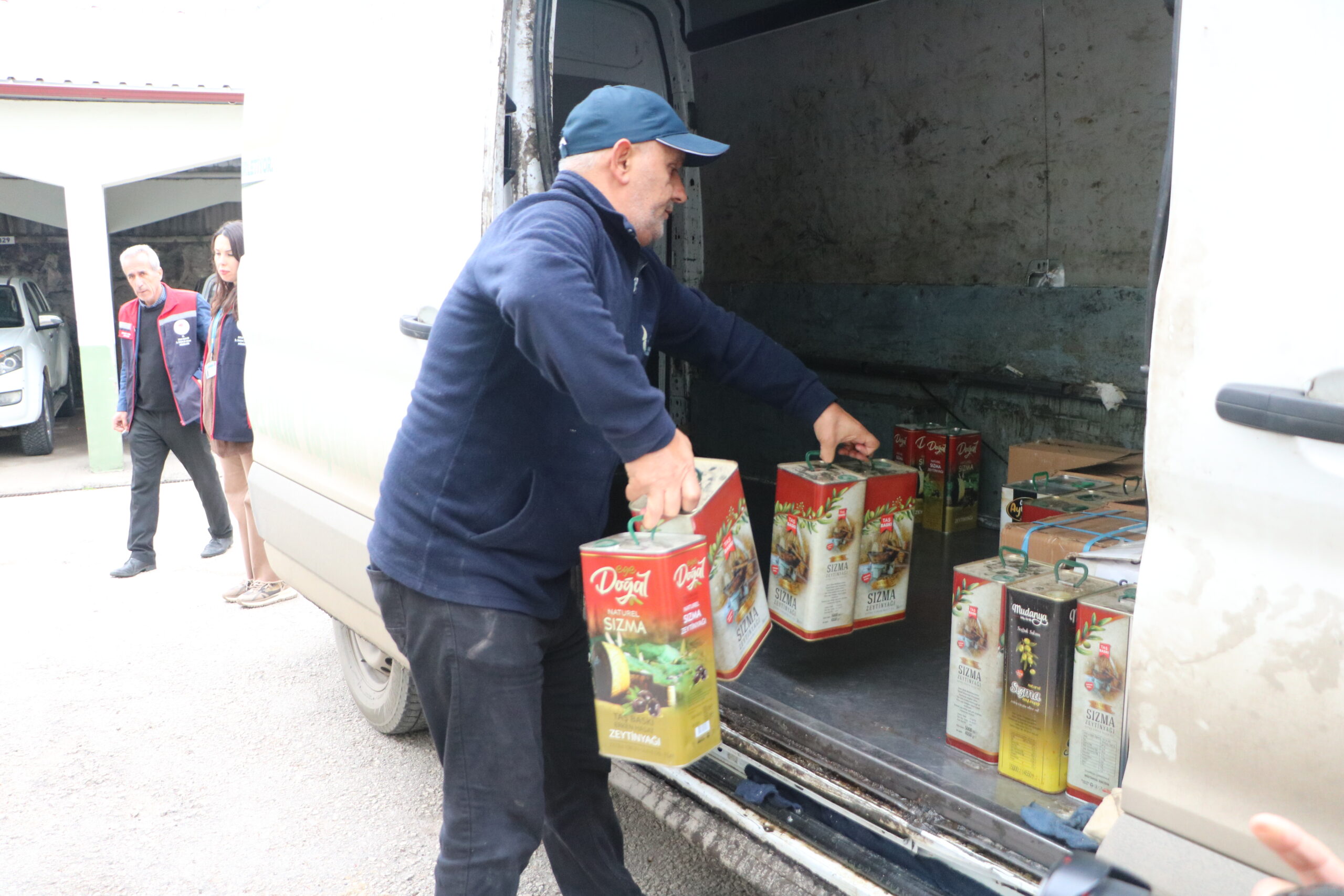 &nbsp; Bolu’da Piyasaya Sürülmek İstenen Sahte Zeytinyağı Operasyonu BOLU’da, kentteki