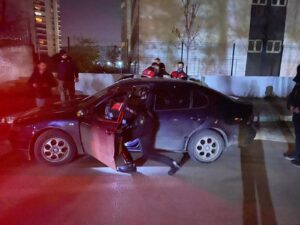 Bursa İl Emniyet Müdürlüğü tarafından üç ilçede gerçekleştirilen eş zamanlı