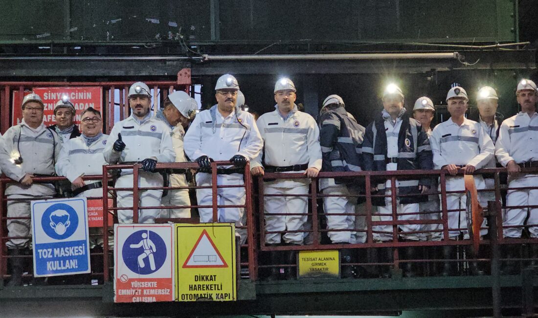 Yeraltında Madencilerle Bir Araya Geldiler Çalışma ve Sosyal Güvenlik Bakan