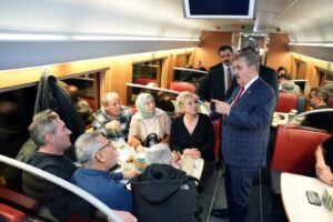 BBP Genel Başkanı Destici, Regaip Kandili Dolayısıyla YHT Personeli ve