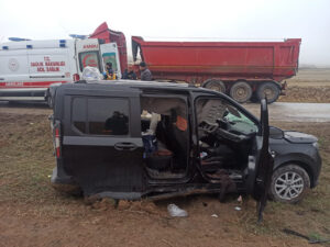 &nbsp; Yağış Nedeniyle Kayganlaşan Yolda TIR Kazası Çorum’un Alaca ilçesinde,