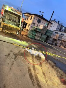 &nbsp; Salıbaba Mahallesi’nde Feci Kaza Elazığ’da belediyeye ait çöp kamyonunun