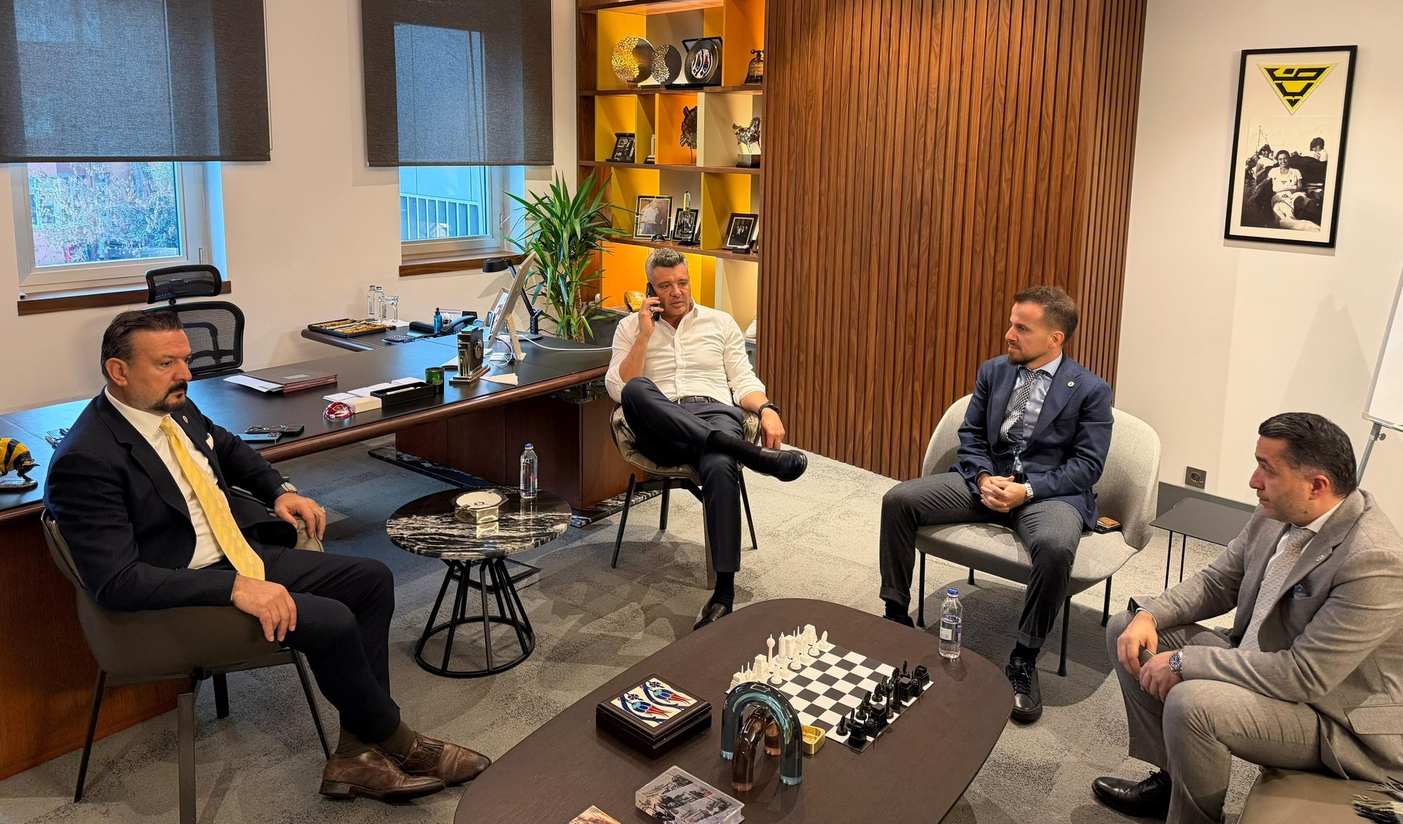 Fenerbahçe Yönetim Kurulu Üyesi Ertan Torunoğulları, Başkan Sadettin Saran’ın Serbest