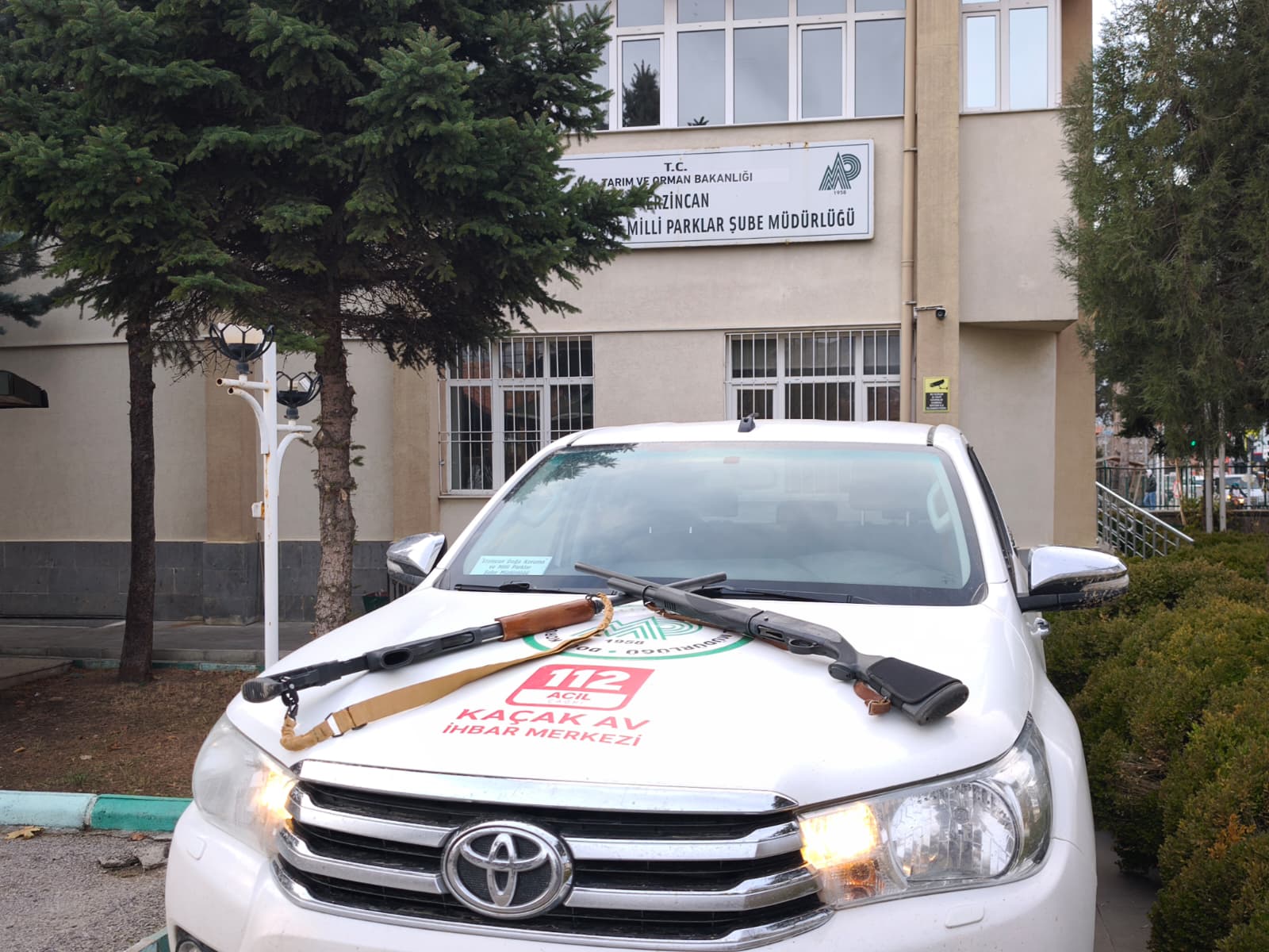 &nbsp; Vurulmuş Yaban Keçisiyle Yakalanan 3 Kişiye 975 Bin TL