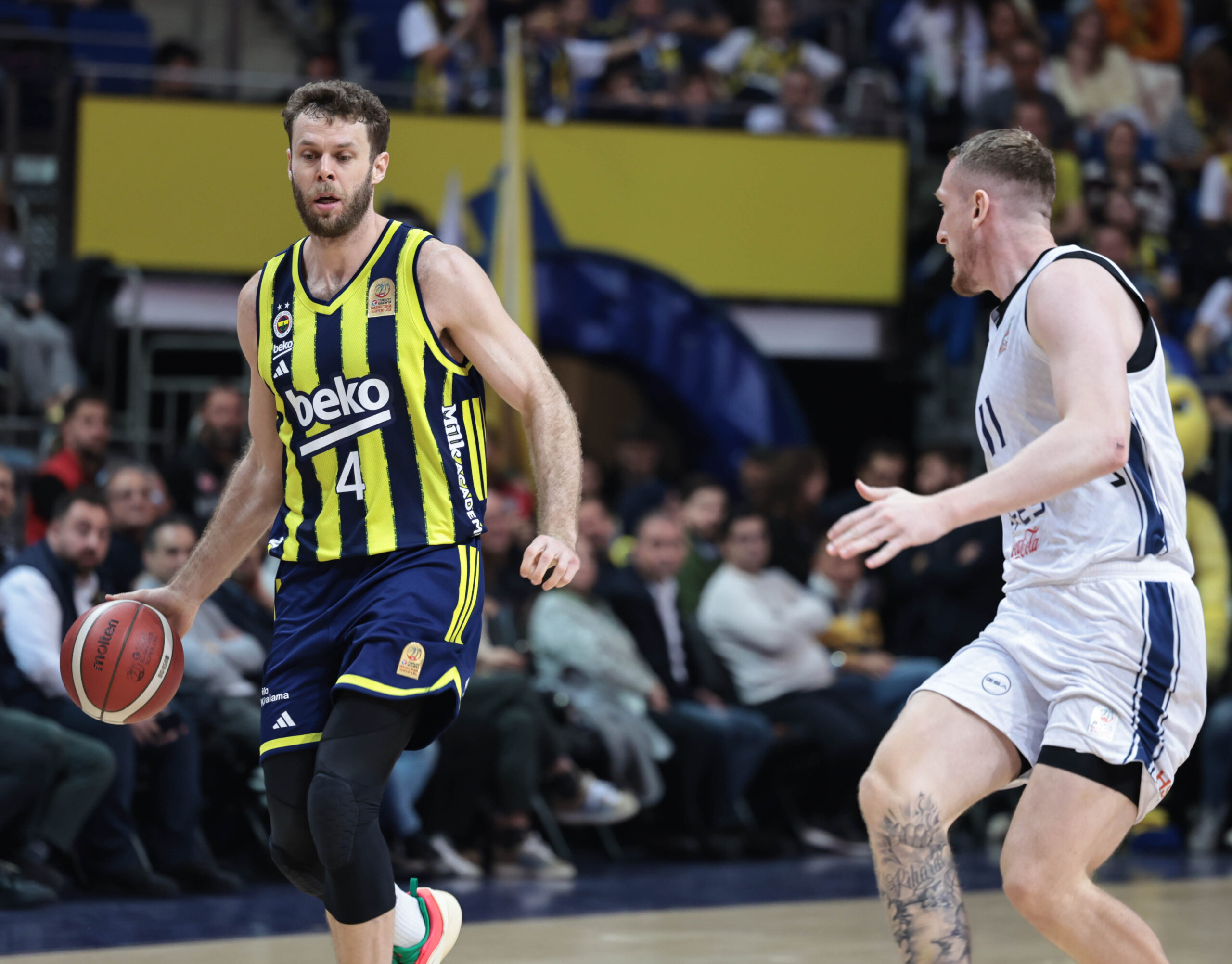&nbsp; Basketbol Süper Ligi’nde Dev Derbi Nefes Kesti Basketbol Süper