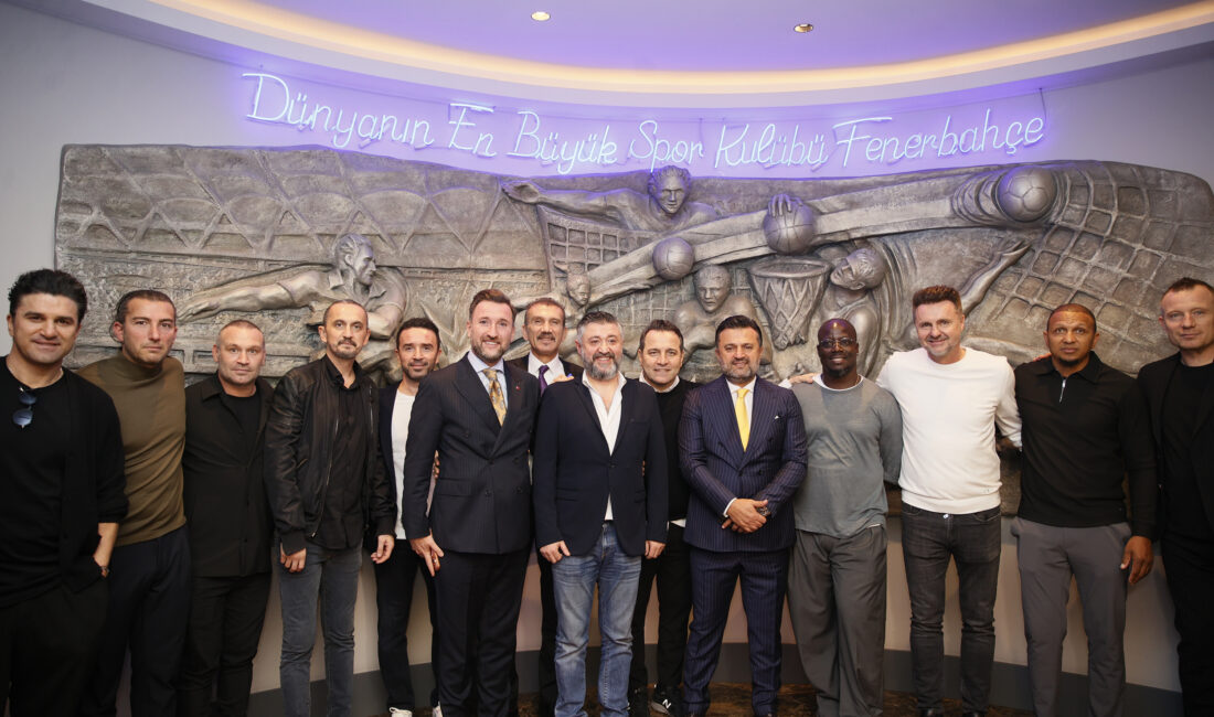 Birleşik Fenerbahçe Derneği’nden Derbi Öncesi Efsaneler Buluşması Fenerbahçe’nin efsane futbolcuları,