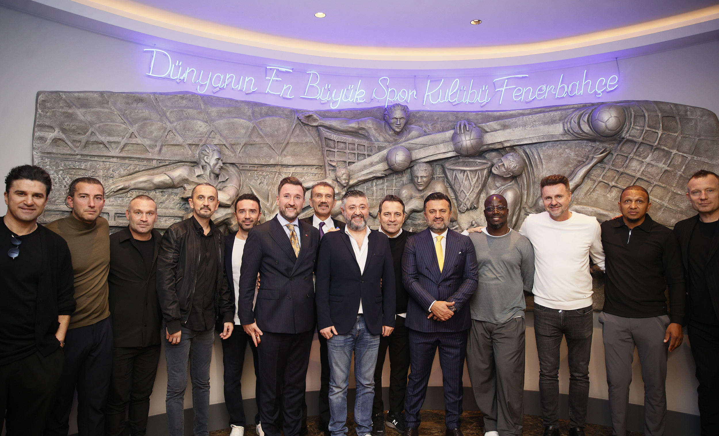 Birleşik Fenerbahçe Derneği’nden Derbi Öncesi Efsaneler Buluşması Fenerbahçe’nin efsane futbolcuları,