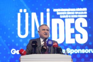ÜNİDES Sertifika Programında Gençlere Mesaj: “Kendinize ve Ülkenize Güvenin” Gençlik