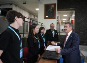 &nbsp; Bakan Tekin, Okul Ziyaretinde Eğitim ve Yönetişim Süreçlerini Değerlendirdi