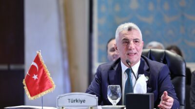 &nbsp; “D-8 Ülkeleriyle Daha Adil ve Tesirli Bir Ticaret Düzeni