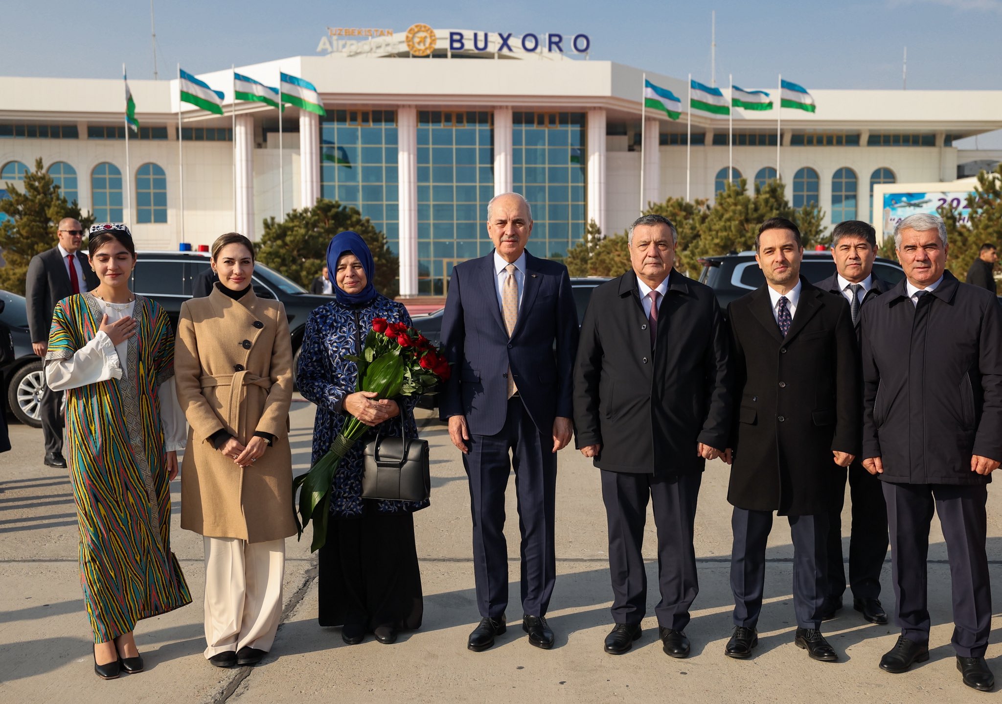 &nbsp; Kurtulmuş, Sağlık Bilimleri Üniversitesi Mezuniyet Törenine Katıldı TBMM Başkanı