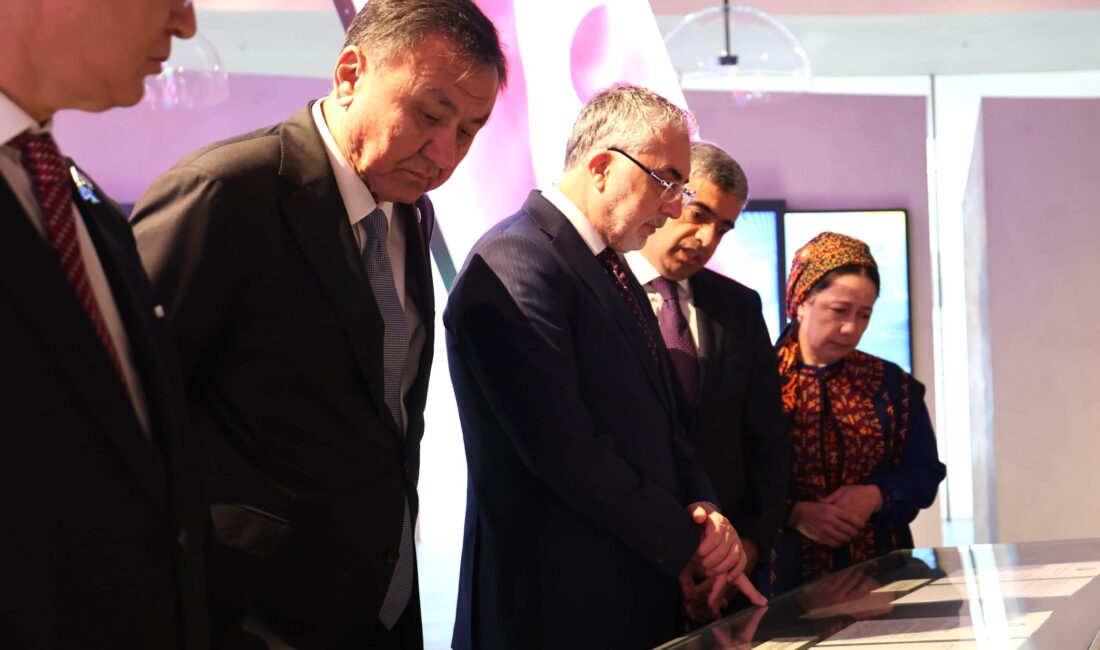 &nbsp; Bakü’de TDT Çalışma Bakanları Programı Kapsamında Anma Ziyaretleri Çalışma