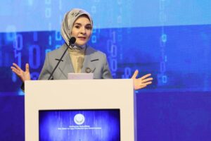 Aile ve Sosyal Hizmetler Bakanı Mahinur Özdemir Göktaş, çocukları dijital